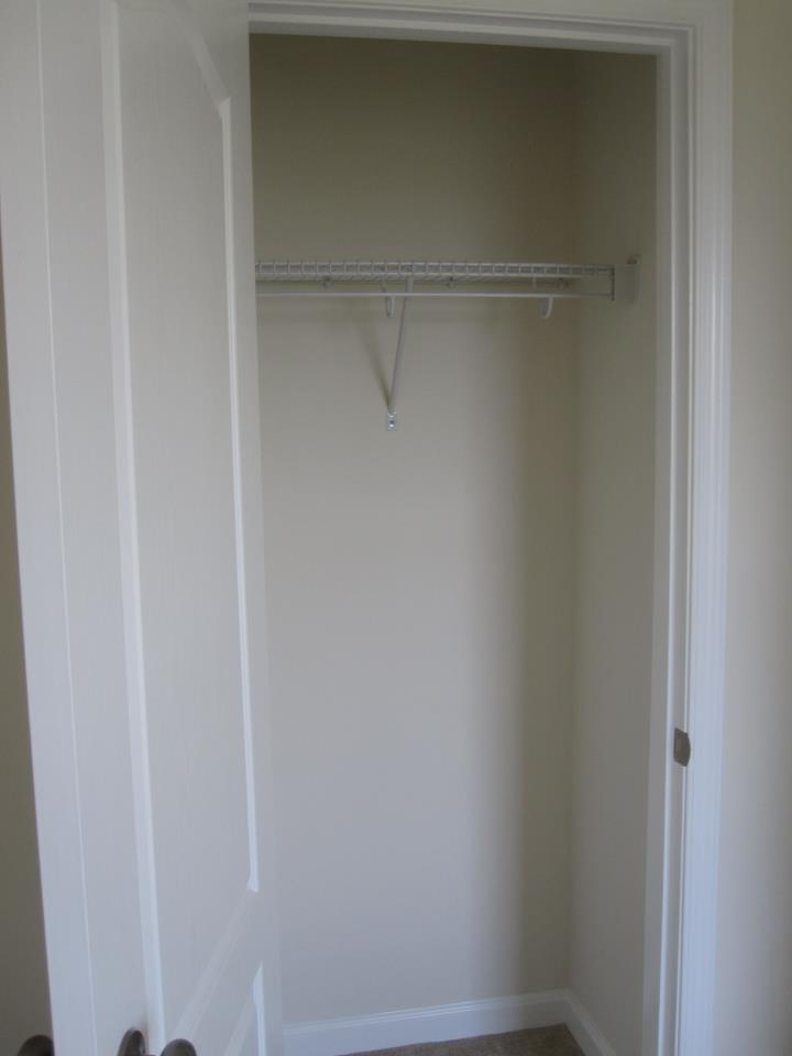 Small Bedroom Closet Organizing Project